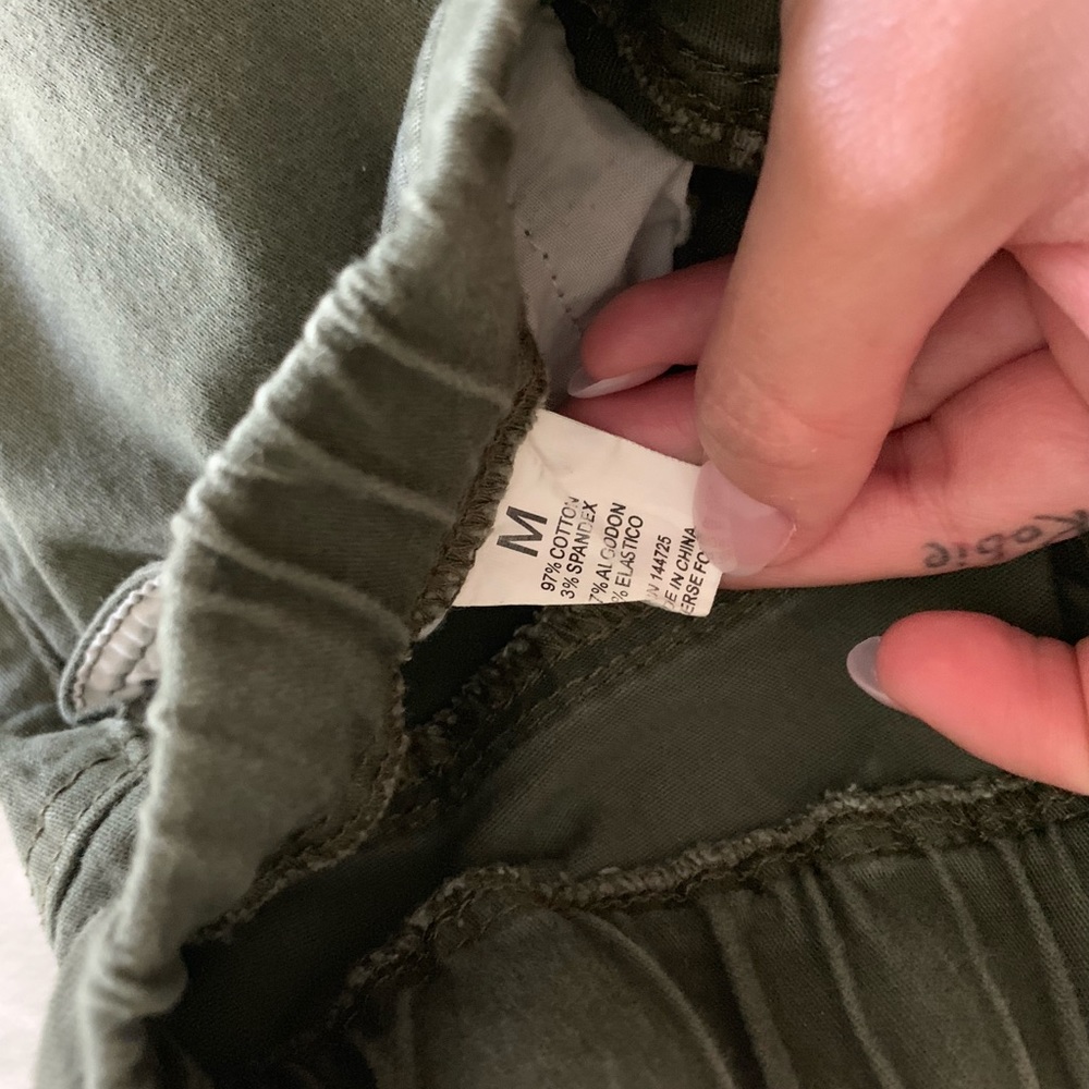 Joggers - Picture 2 of 2